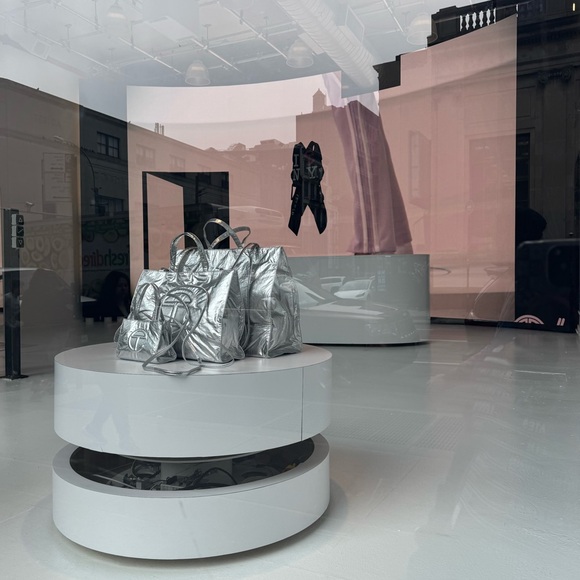 Join me live from NYC! Sharing yours & mine 💕🫶🏽💕 - Picture 13 of 14